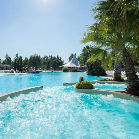 Campsite Mobilhome Fabuleux - Piscine Et - 4 Etoiles *