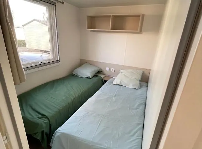 キャンプ場 Mobilhome Fabuleux - Piscine Et - 4 Etoiles *