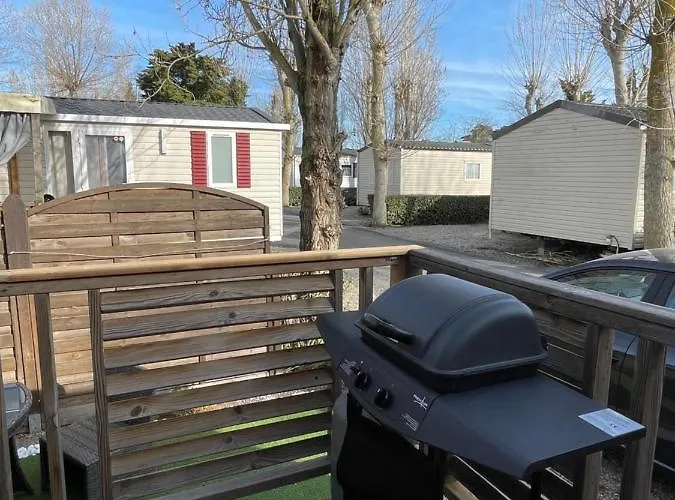 キャンプ場 Mobilhome Fabuleux - Piscine Et - 4 Etoiles *